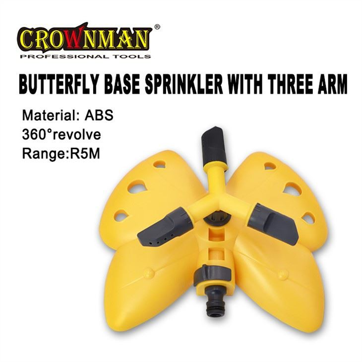 Aspersor borboleta com três braços